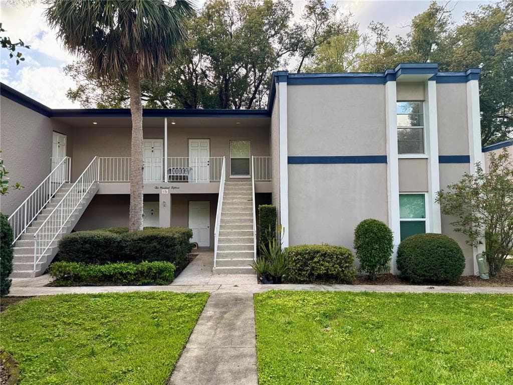115 PICARDY VILLA CIRCLE UNIT 202 BRANDON, FL 33510