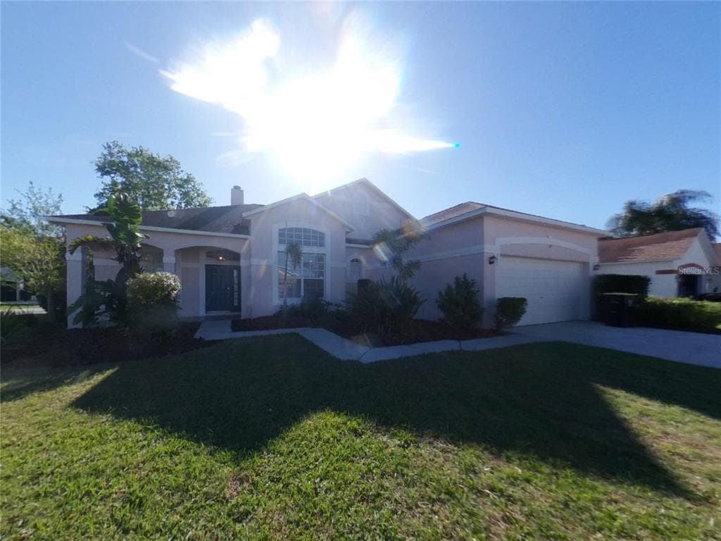 347 GOLF COURSE PARKWAY DAVENPORT, FL 33837
