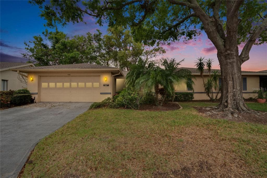 1426 INGRAM DRIVE UNIT 1426 SUN CITY CENTER, FL 33573