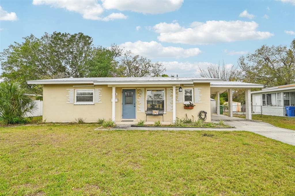 108 21ST STREET NE BRADENTON, FL 34208