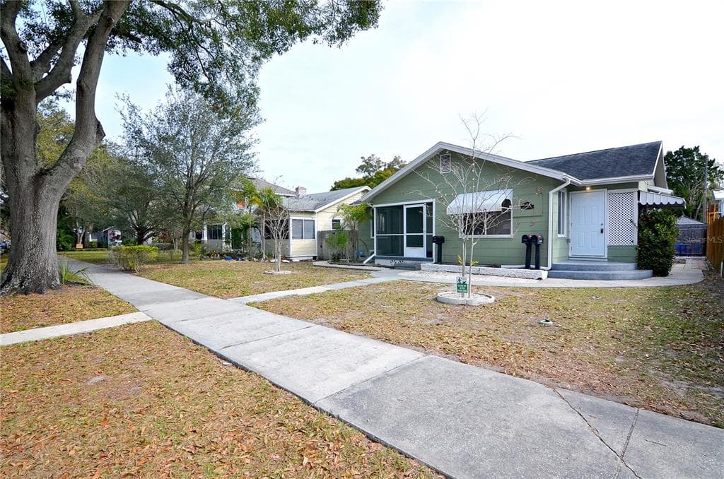 1119 14TH STREET N UNIT S ST PETERSBURG, FL 33705