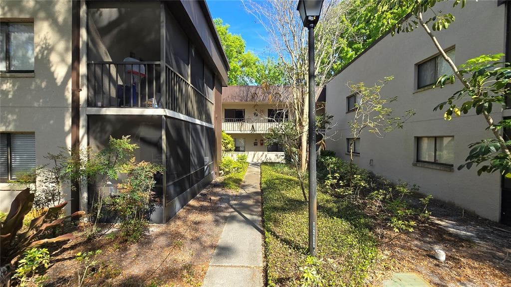 11711 RAINTREE VILLAGE BOULEVARD UNIT C TEMPLE TERRACE, FL 33617