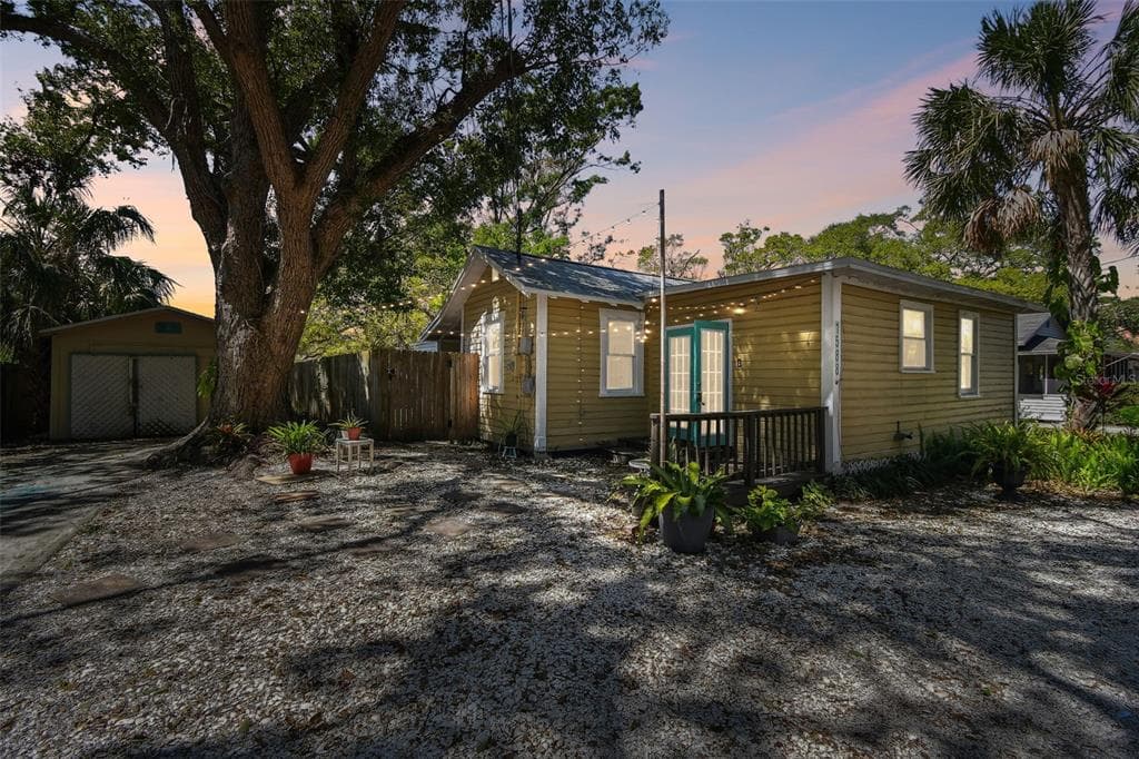 1588 S PROSPECT AVENUE CLEARWATER, FL 33756