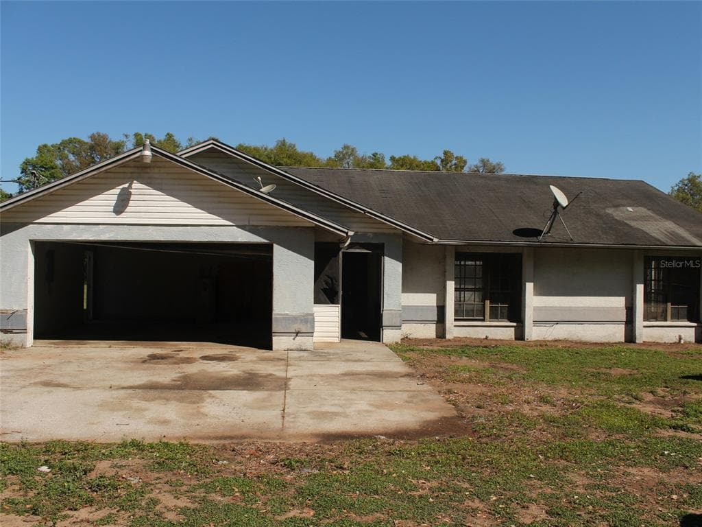 41305 DYKAS LANE DADE CITY, FL 33525