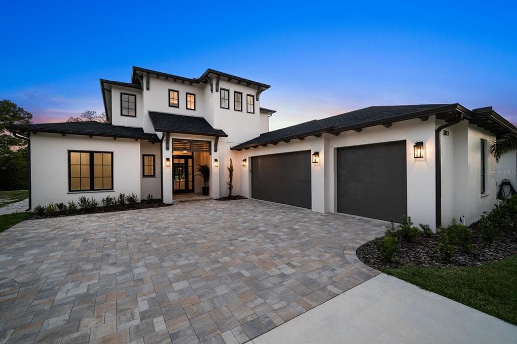 2011 BELLEAIR ROAD