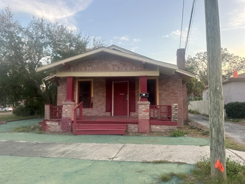 1214 20TH AVENUE S ST PETERSBURG, FL 33705