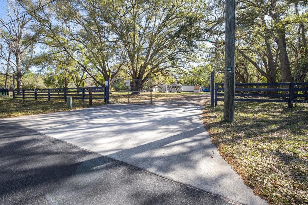 12831 OLIVE JONES ROAD TAMPA, FL 33625