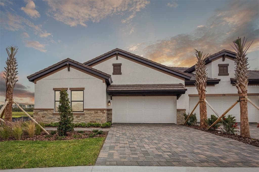 1988 WEBBSTONE WAY ZEPHYRHILLS, FL 33541