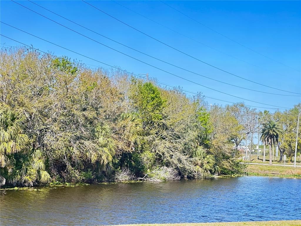 10400 42ND STREET N CLEARWATER, FL 33762
