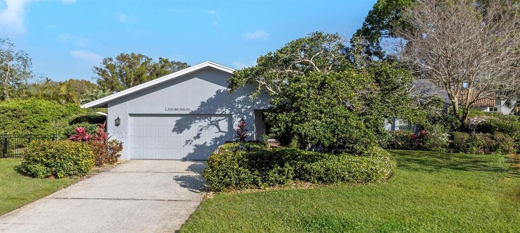 2889 KNOLLWOOD COURT