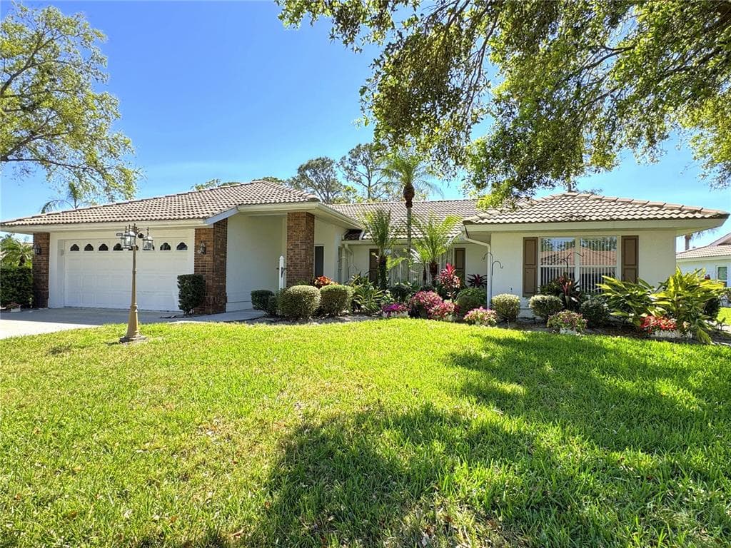 5906 GARDEN LAKES MAJESTIC BRADENTON, FL 34203