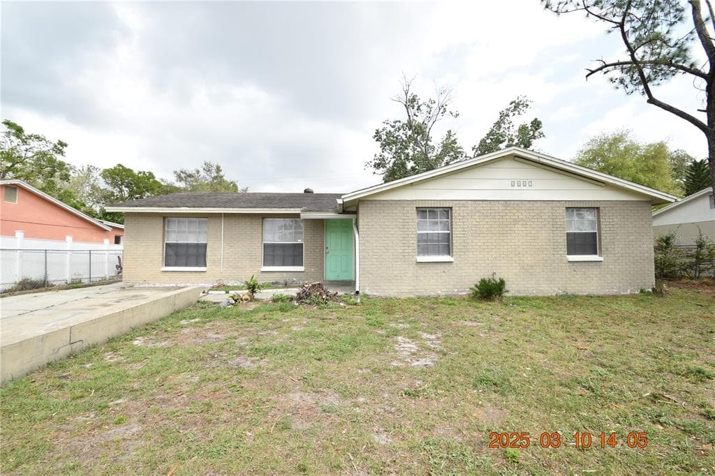 3667 SUGARCREEK DRIVE TAMPA, FL 33619