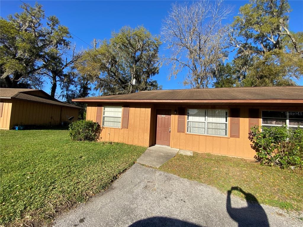20003 SUNCREST DRIVE BROOKSVILLE, FL 34601