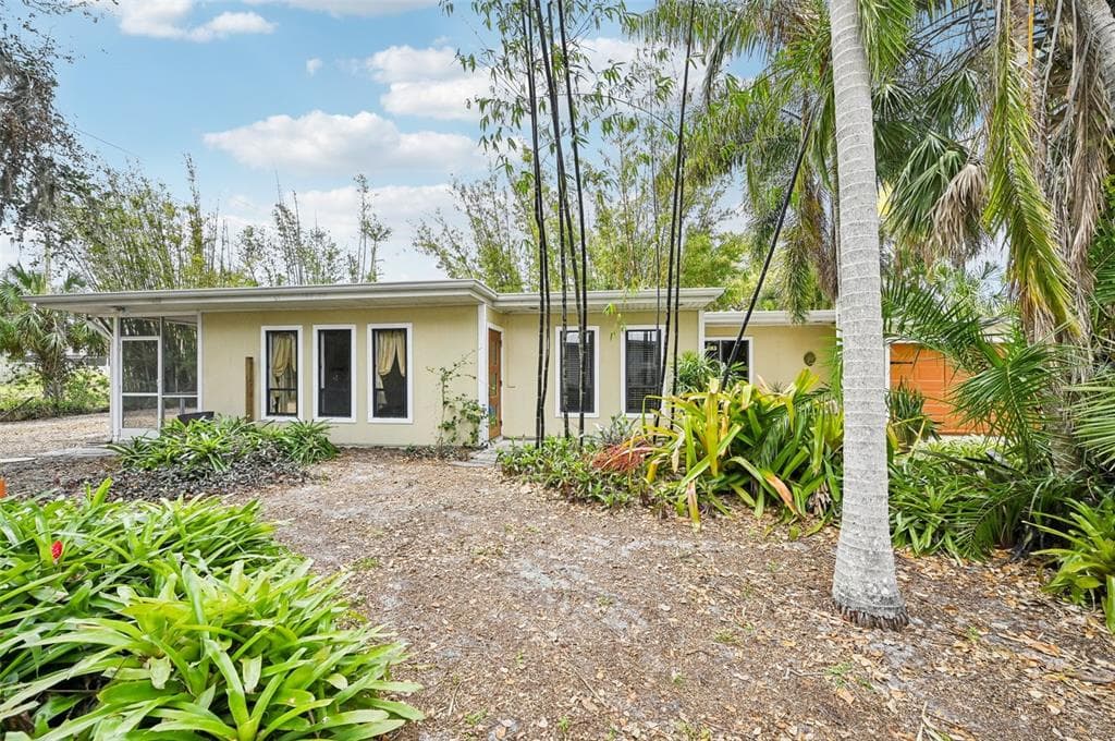 3663 EGERTON CIRCLE SARASOTA, FL 34233