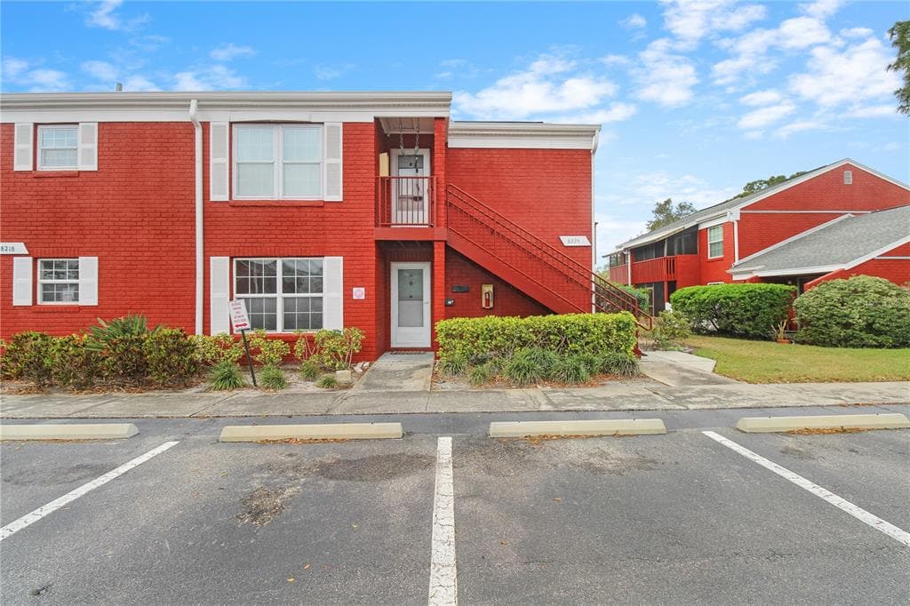 8224 11TH STREET N UNIT A ST PETERSBURG, FL 33702