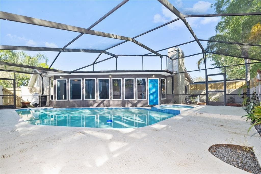 12605 CATAMARAN PLACE TAMPA, FL 33618
