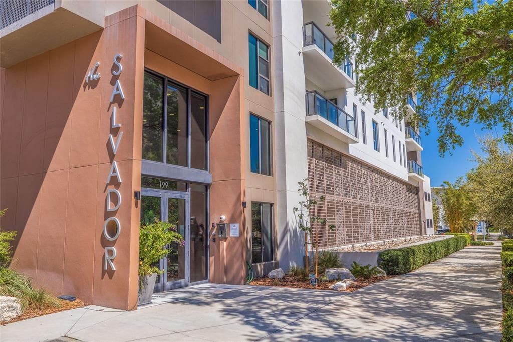 199 DALI BOULEVARD UNIT 704