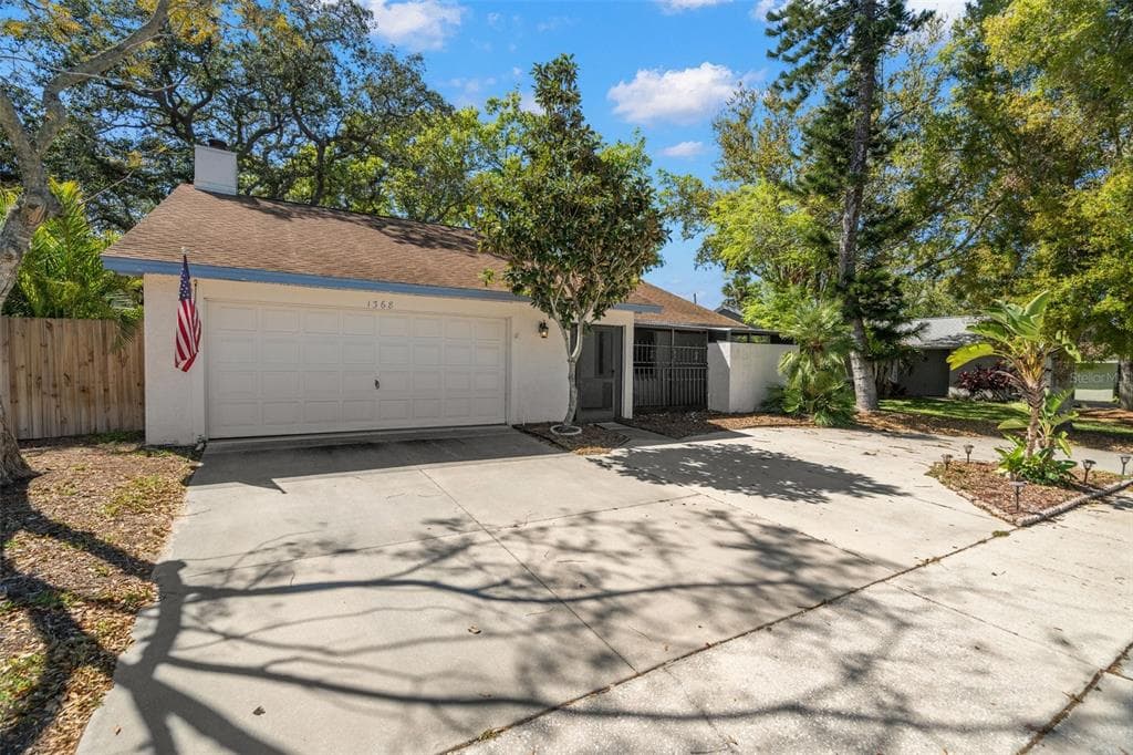 1368 NOELL BOULEVARD PALM HARBOR, FL 34683