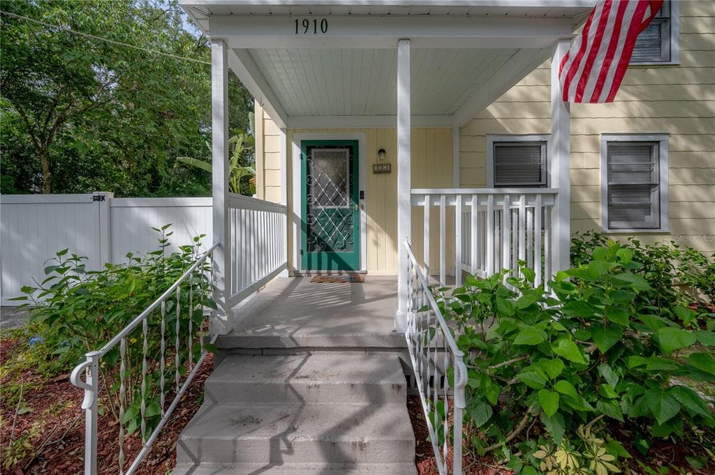1910 E CLIFTON STREET TAMPA, FL 33610