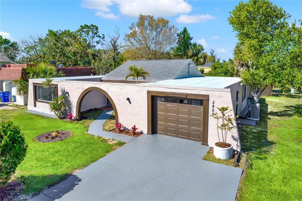 3455 OVERLAND DRIVE HOLIDAY, FL 34691