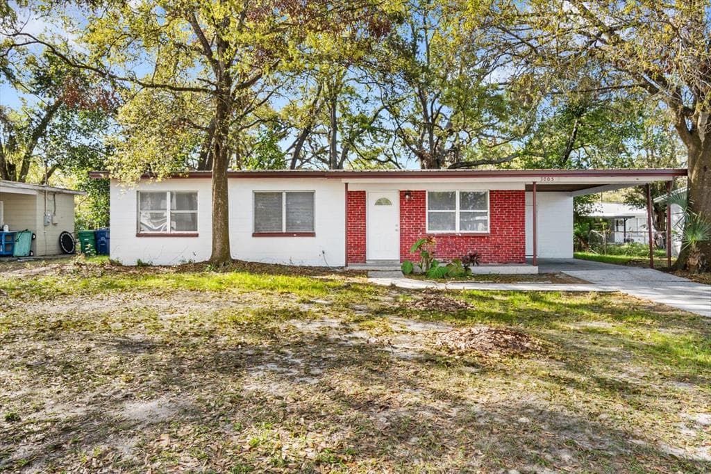 3005 E SLIGH AVENUE TAMPA, FL 33610