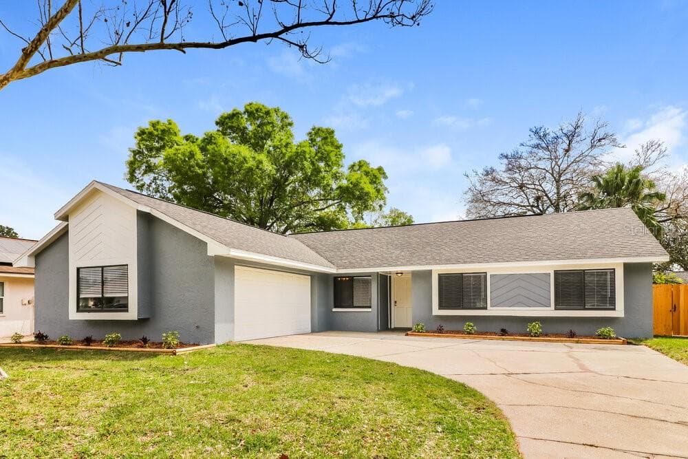 5138 NASHVILLE DRIVE TAMPA, FL 33624