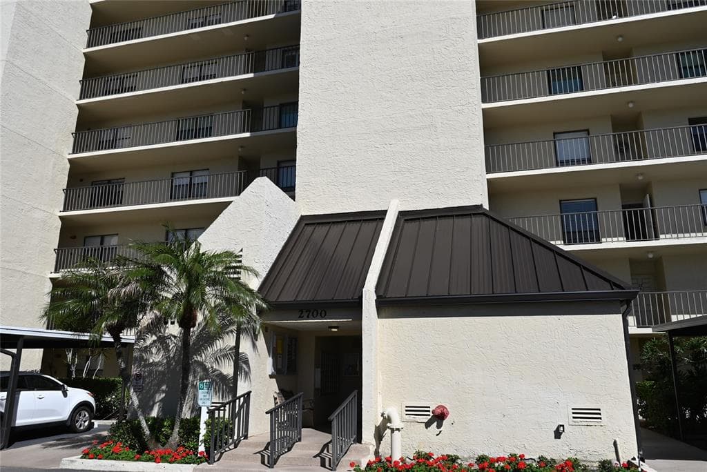 2700 COVE CAY DRIVE UNIT 1-5D CLEARWATER, FL 33760