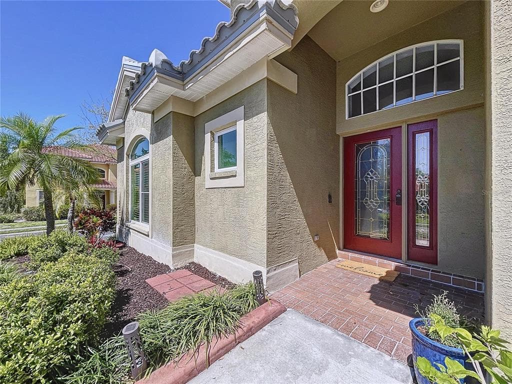 2204 MARGARET WAY DUNEDIN, FL 34698