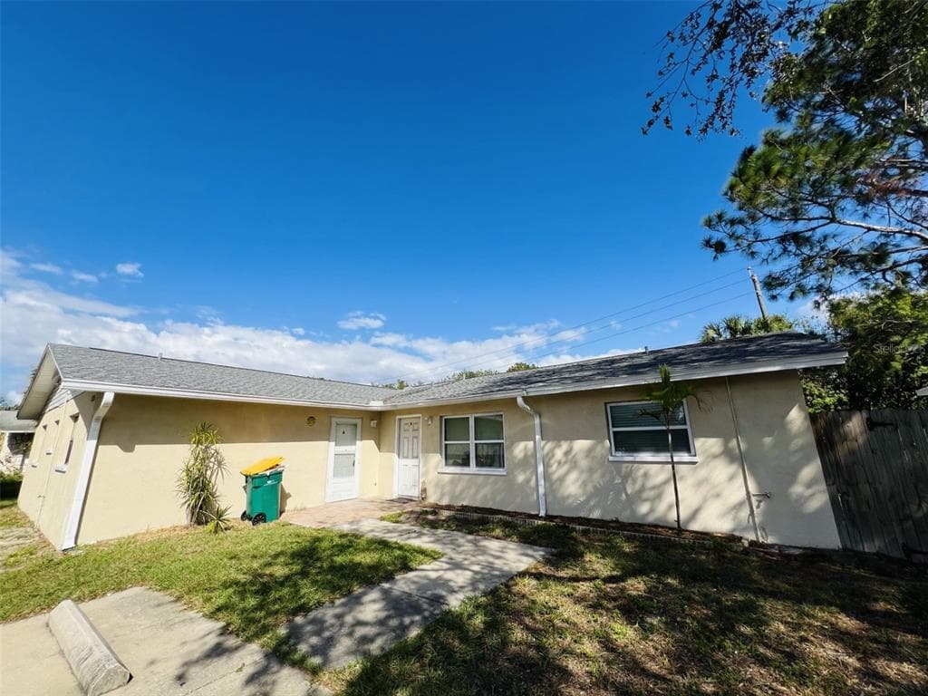 15045 WILLOW WAY UNIT A CLEARWATER, FL 33760