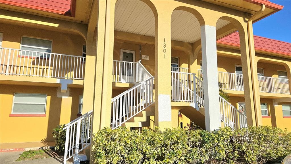 1301 S HERCULES AVE UNIT 3 CLEARWATER, FL 33764