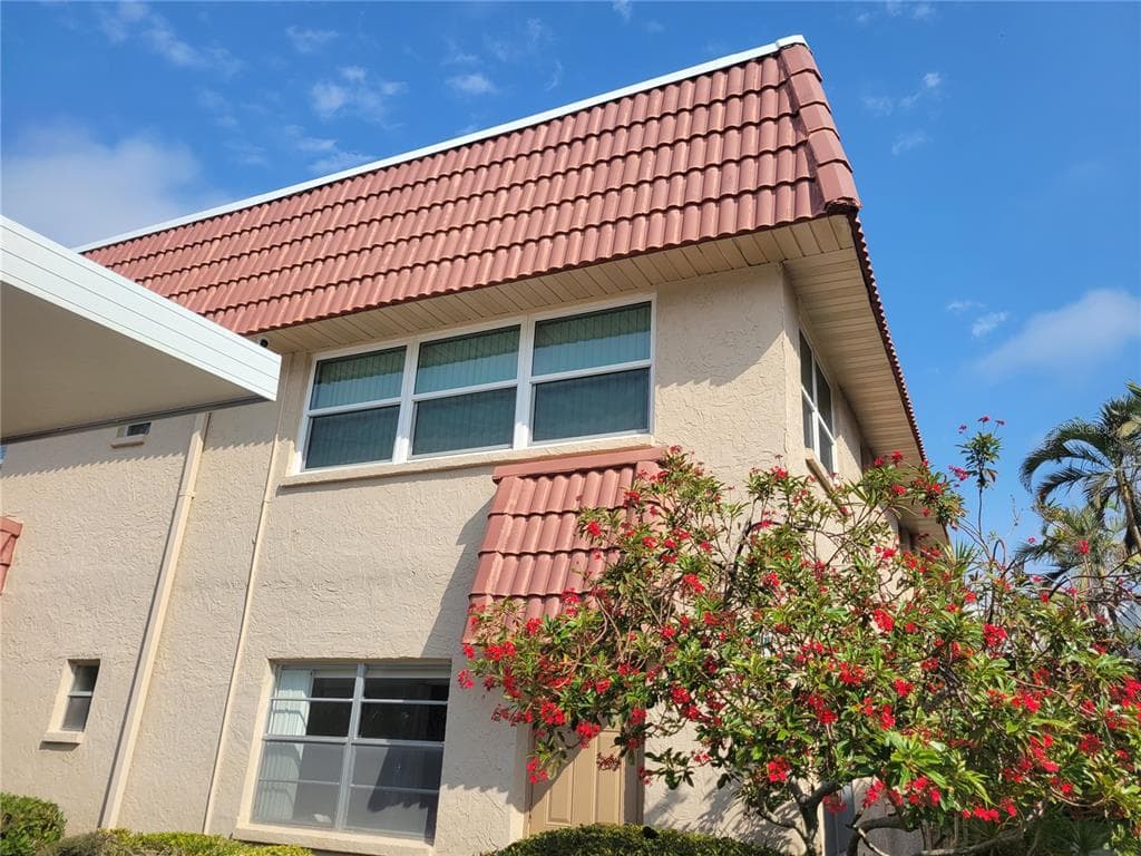 10039 62ND AVENUE N UNIT 14 ST PETERSBURG, FL 33708