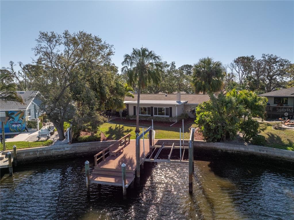 6804 SEA GULL DRIVE S ST PETERSBURG, FL 33707
