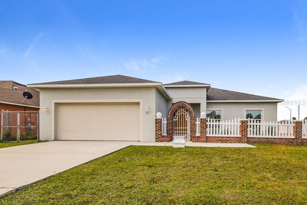 801 PALERMO COURT KISSIMMEE, FL 34758