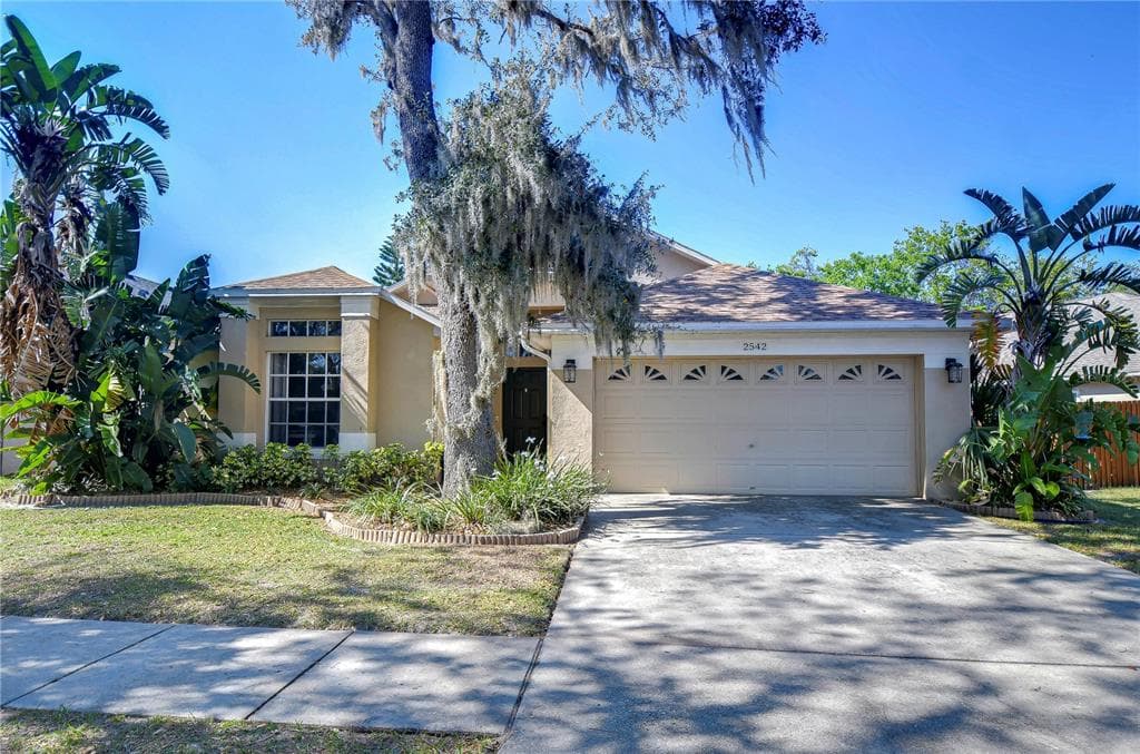 2542 CLARESIDE DRIVE VALRICO, FL 33596