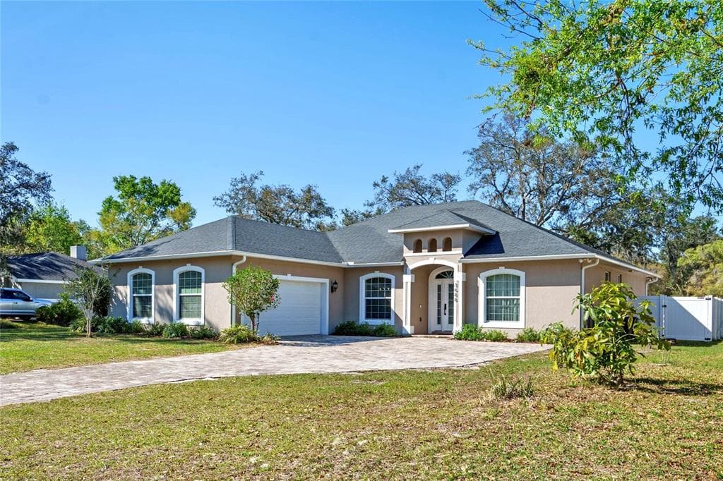 3688 HURLBUT CIRCLE
