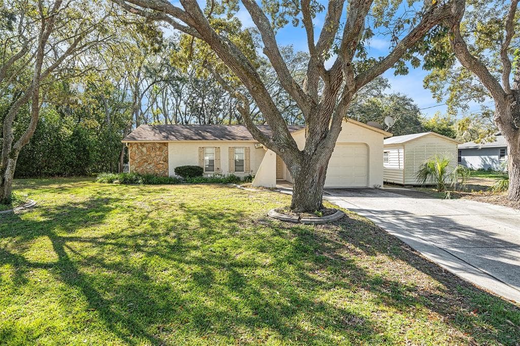 2258 WATERFALL DRIVE SPRING HILL, FL 34608