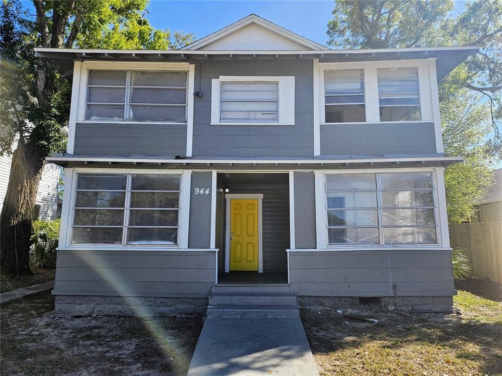 944 15TH AVENUE S UNIT 1 Lower ST PETERSBURG, FL 33705