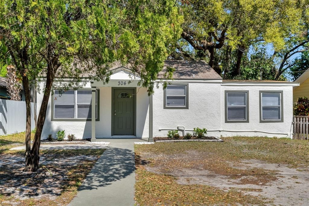 304 E HANLON STREET TAMPA, FL 33604