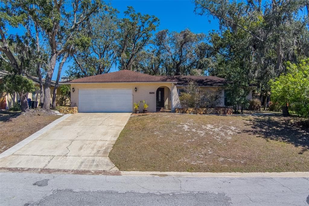 8740 FOREST LAKE DRIVE PORT RICHEY, FL 34668