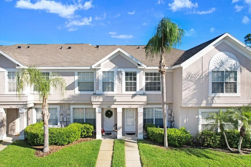 435 KENSINGTON LAKE CREEK BRANDON, FL 33511