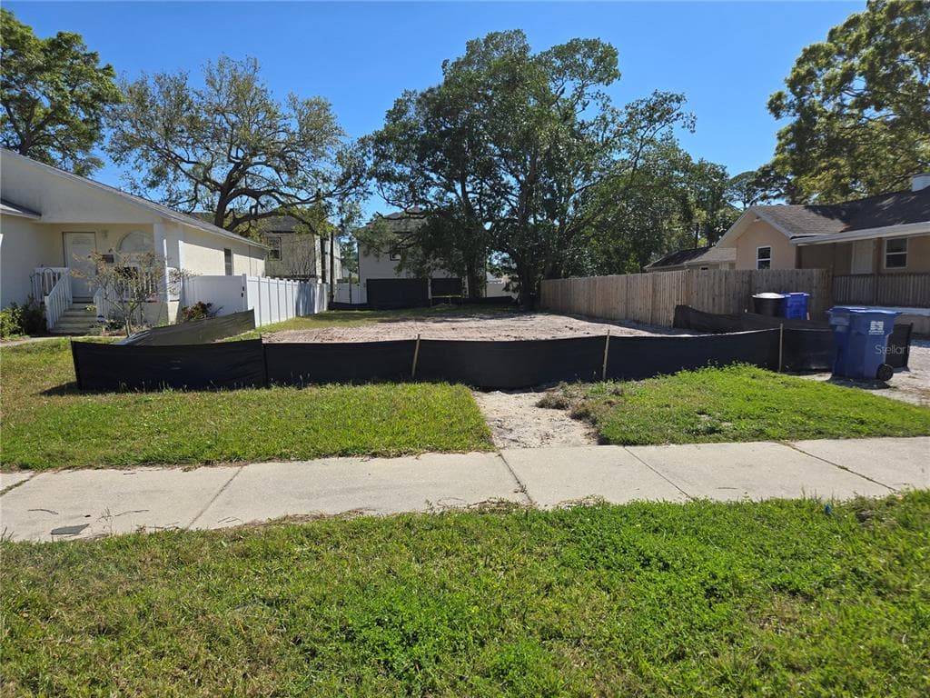 134 49TH AVENUE N ST PETERSBURG, FL 33703
