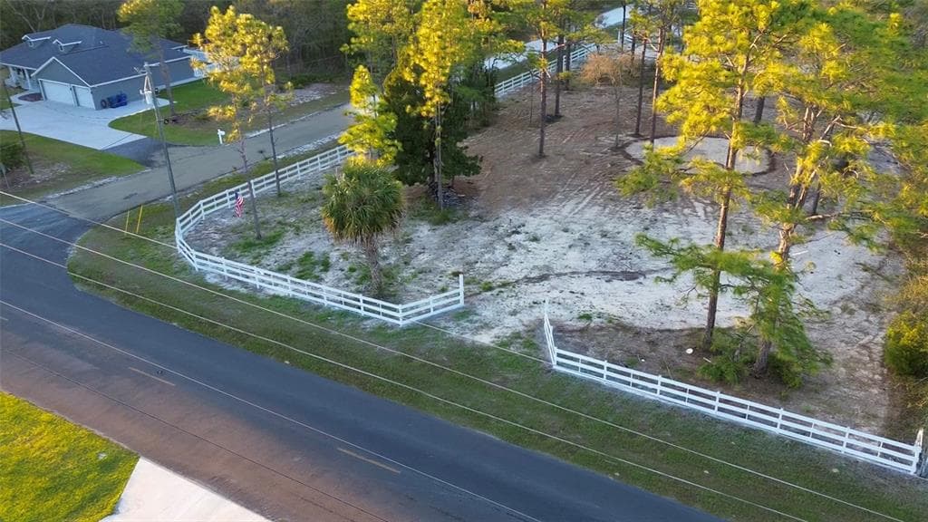 10379 THRASHER AVENUE WEEKI WACHEE, FL 34614