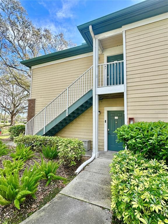 10122 WINSFORD OAK BOULEVARD UNIT 401 TAMPA, FL 33624