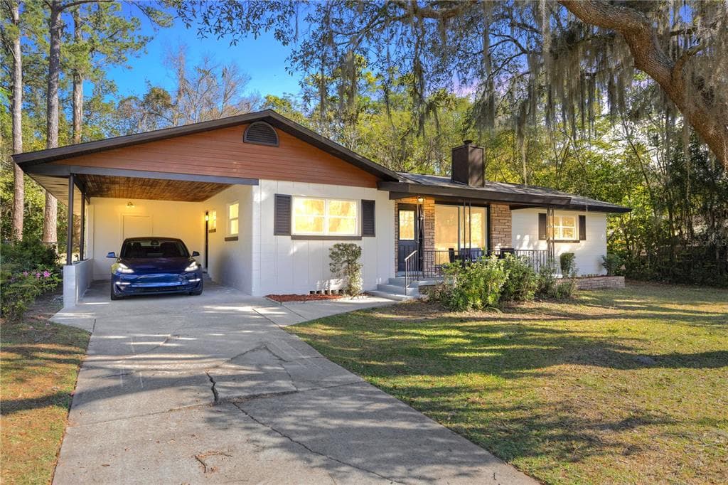 1607 NE 10TH STREET OCALA, FL 34470