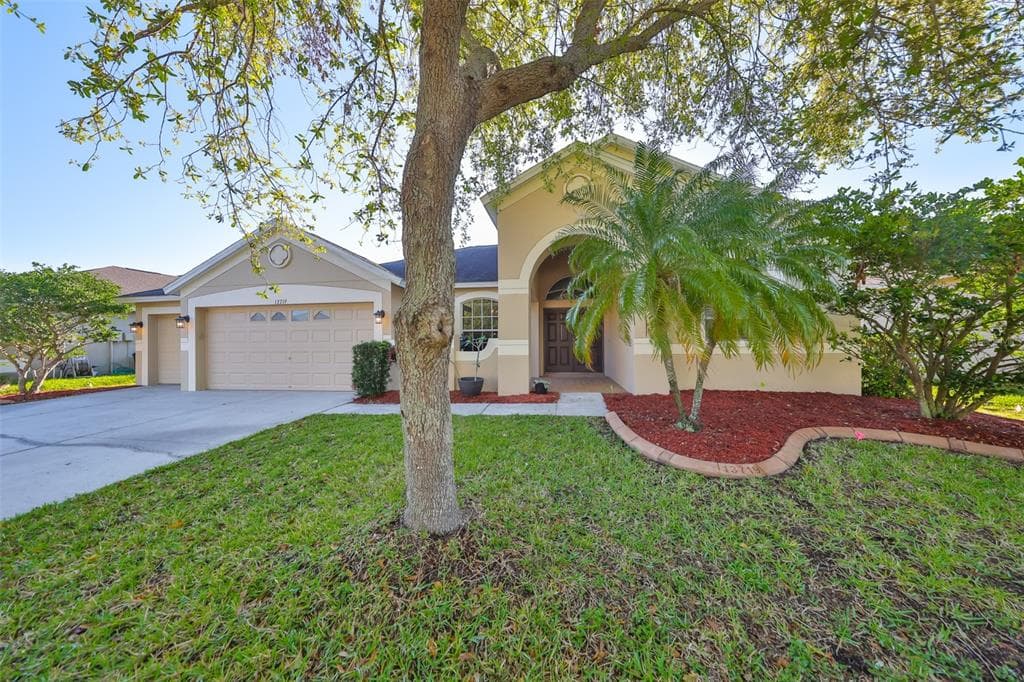 13719 ARTESA BELL DRIVE RIVERVIEW, FL 33579