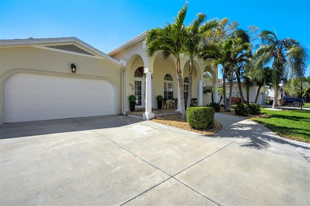 609 OSCEOLA ROAD BELLEAIR, FL 33756