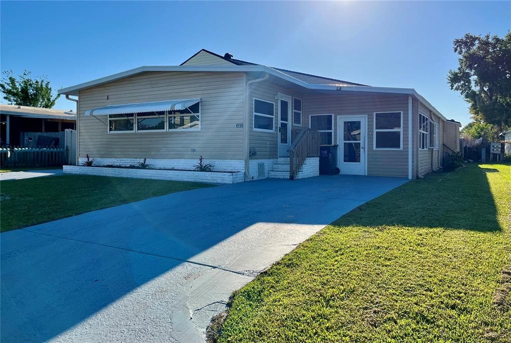 423 LEISURE PLACE LAKELAND, FL 33801