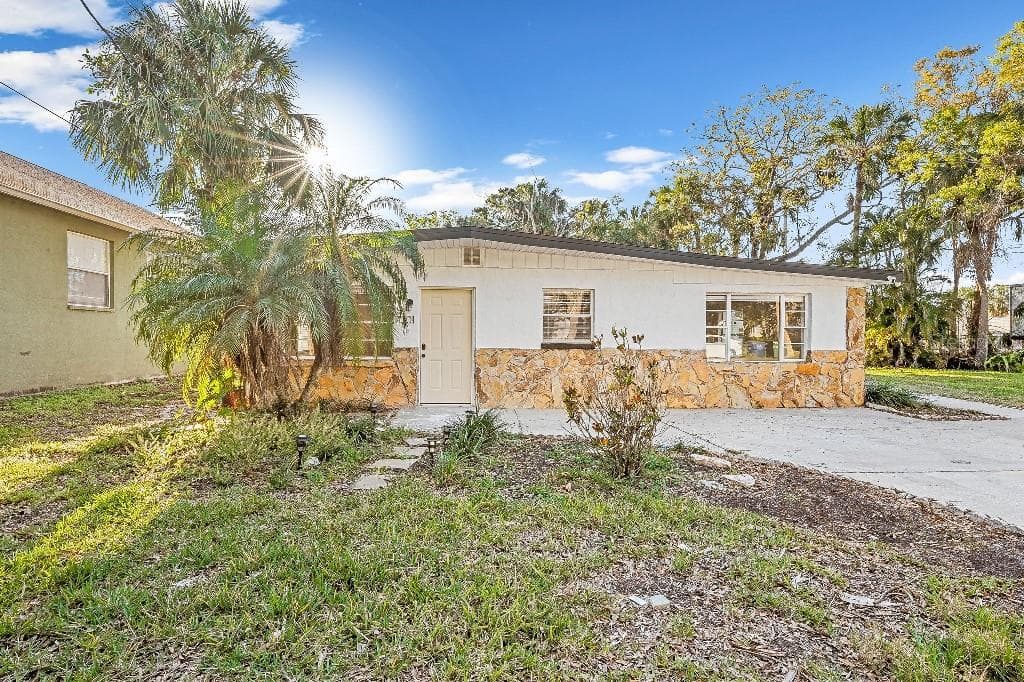 7301 S SWOOPE STREET TAMPA, FL 33616