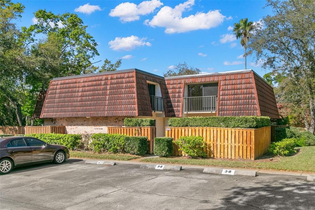 2620 2ND COURT PALM HARBOR, FL 34684