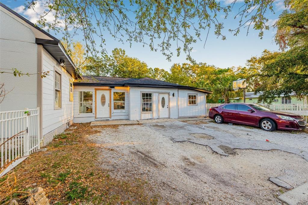 1339 13TH STREET W BRADENTON, FL 34205